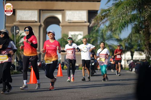 Race photo from Kediri Half Marathon 2024