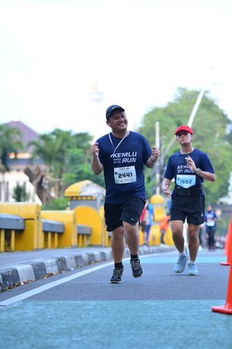 Race photo from KEMLU RUN 2025