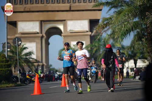 Race photo from Kediri Half Marathon 2024