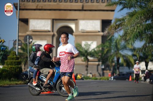 Race photo from Kediri Half Marathon 2024