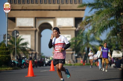 Race photo from Kediri Half Marathon 2024