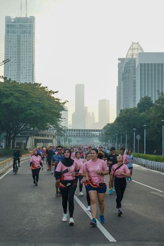 Race photo from Nu Skin RUN 10K Vibes 2024