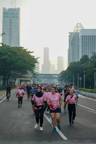 Race photo from Nu Skin RUN 10K Vibes 2024