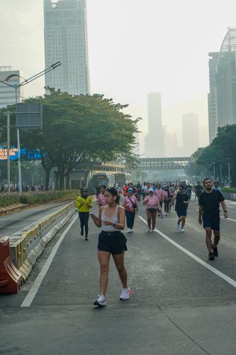 Race photo from Nu Skin RUN 10K Vibes 2024