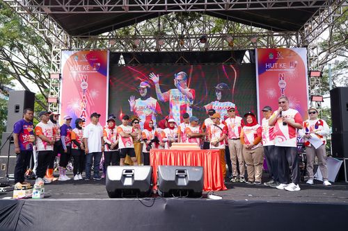 Race photo from NOTARACE 2025