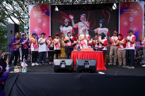 Race photo from NOTARACE 2025