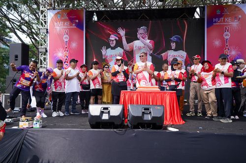 Race photo from NOTARACE 2025