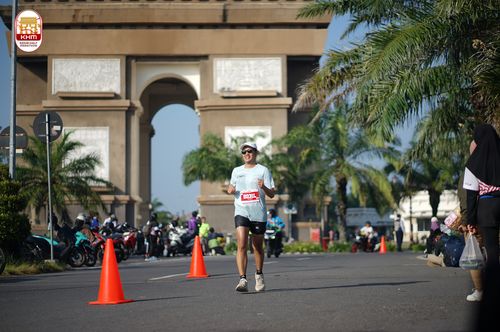 Race photo from Kediri Half Marathon 2024
