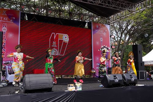 Race photo from NOTARACE 2025