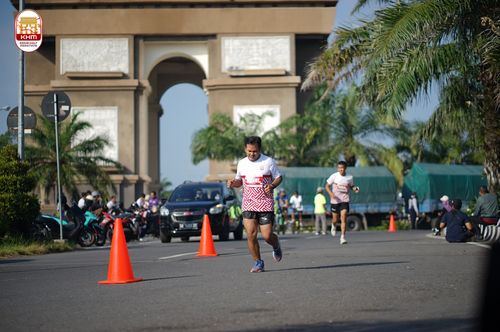 Race photo from Kediri Half Marathon 2024