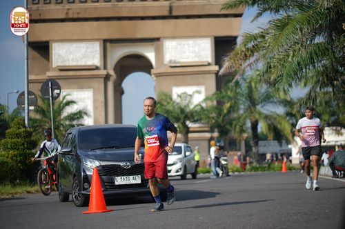 Race photo from Kediri Half Marathon 2024