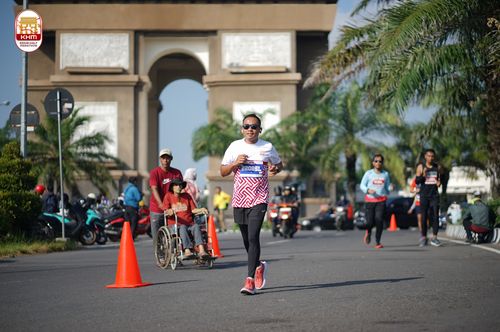 Race photo from Kediri Half Marathon 2024