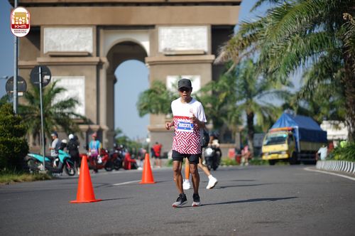 Race photo from Kediri Half Marathon 2024
