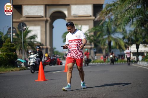 Race photo from Kediri Half Marathon 2024