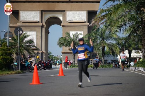 Race photo from Kediri Half Marathon 2024