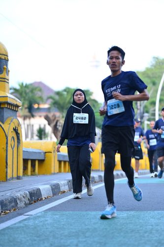 Race photo from KEMLU RUN 2025