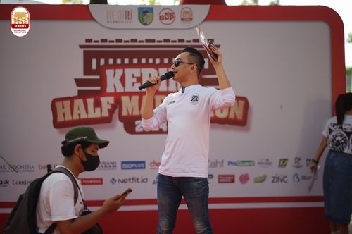 Race photo from Kediri Half Marathon 2024