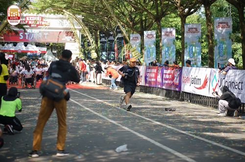 Race photo from Kediri Half Marathon 2024