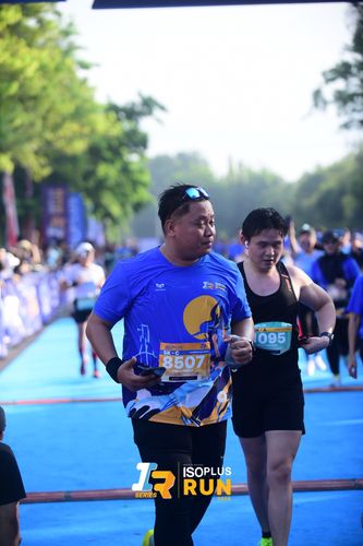 Race photo from Isoplus Run 2024 Surabaya
