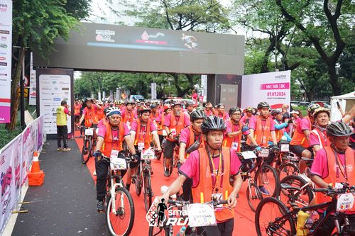 Race photo from Smartfren Run 2024