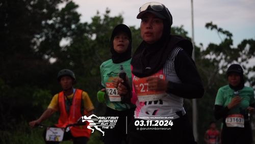 Race photo from Arutmin Borneo Run 2024