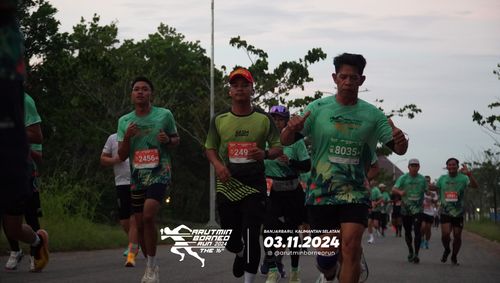 Race photo from Arutmin Borneo Run 2024