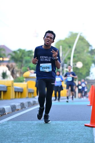 Race photo from KEMLU RUN 2025