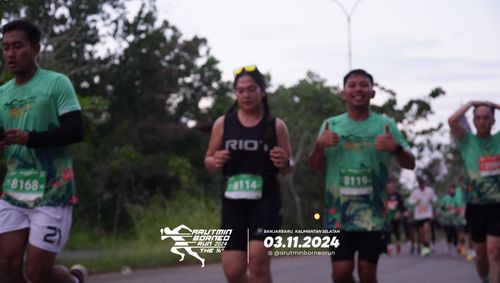 Race photo from Arutmin Borneo Run 2024