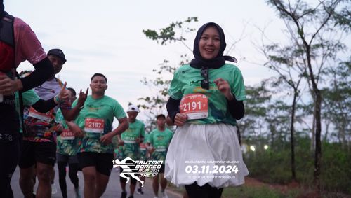 Race photo from Arutmin Borneo Run 2024