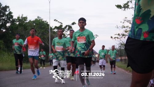 Race photo from Arutmin Borneo Run 2024