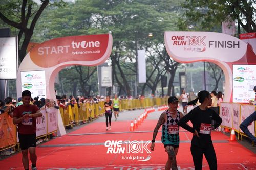 Race photo from ONE RUN 10 K