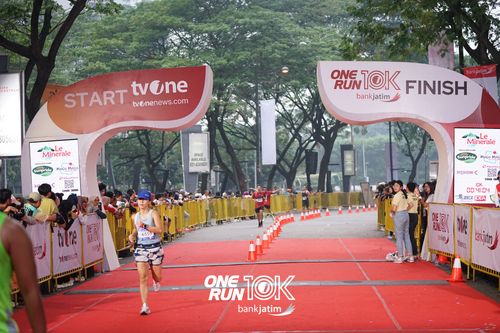 Race photo from ONE RUN 10 K