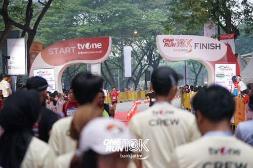 Race photo from ONE RUN 10 K