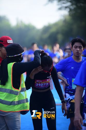 Race photo from Isoplus Run 2024 Surabaya