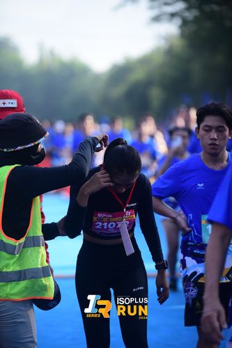 Race photo from Isoplus Run 2024 Surabaya