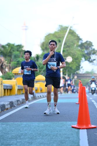 Race photo from KEMLU RUN 2025