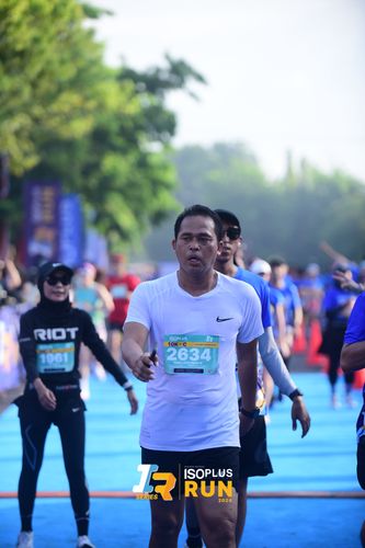 Race photo from Isoplus Run 2024 Surabaya