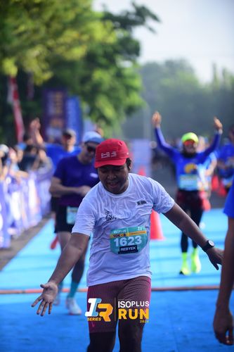 Race photo from Isoplus Run 2024 Surabaya