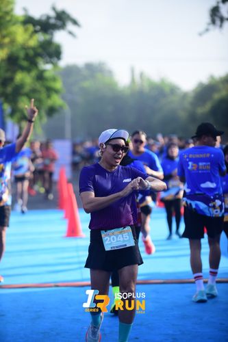 Race photo from Isoplus Run 2024 Surabaya