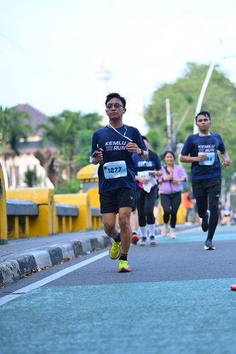 Race photo from KEMLU RUN 2025