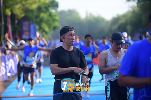Race photo from Isoplus Run 2024 Surabaya