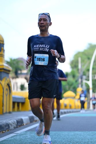 Race photo from KEMLU RUN 2025
