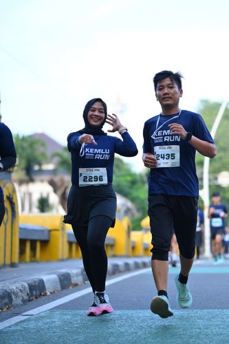 Race photo from KEMLU RUN 2025