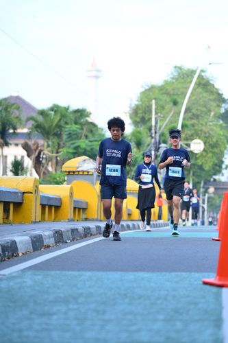 Race photo from KEMLU RUN 2025