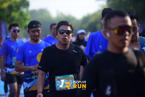 Race photo from Isoplus Run 2024 Surabaya