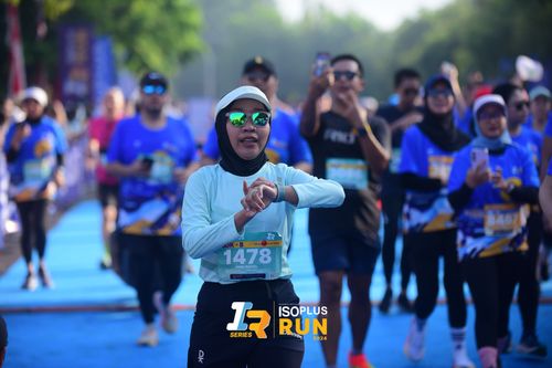 Race photo from Isoplus Run 2024 Surabaya