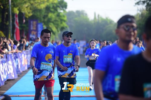 Race photo from Isoplus Run 2024 Surabaya