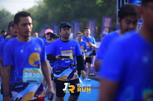 Race photo from Isoplus Run 2024 Surabaya
