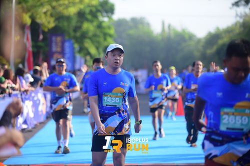 Race photo from Isoplus Run 2024 Surabaya