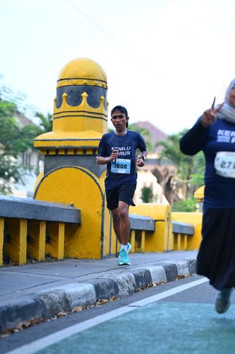 Race photo from KEMLU RUN 2025
